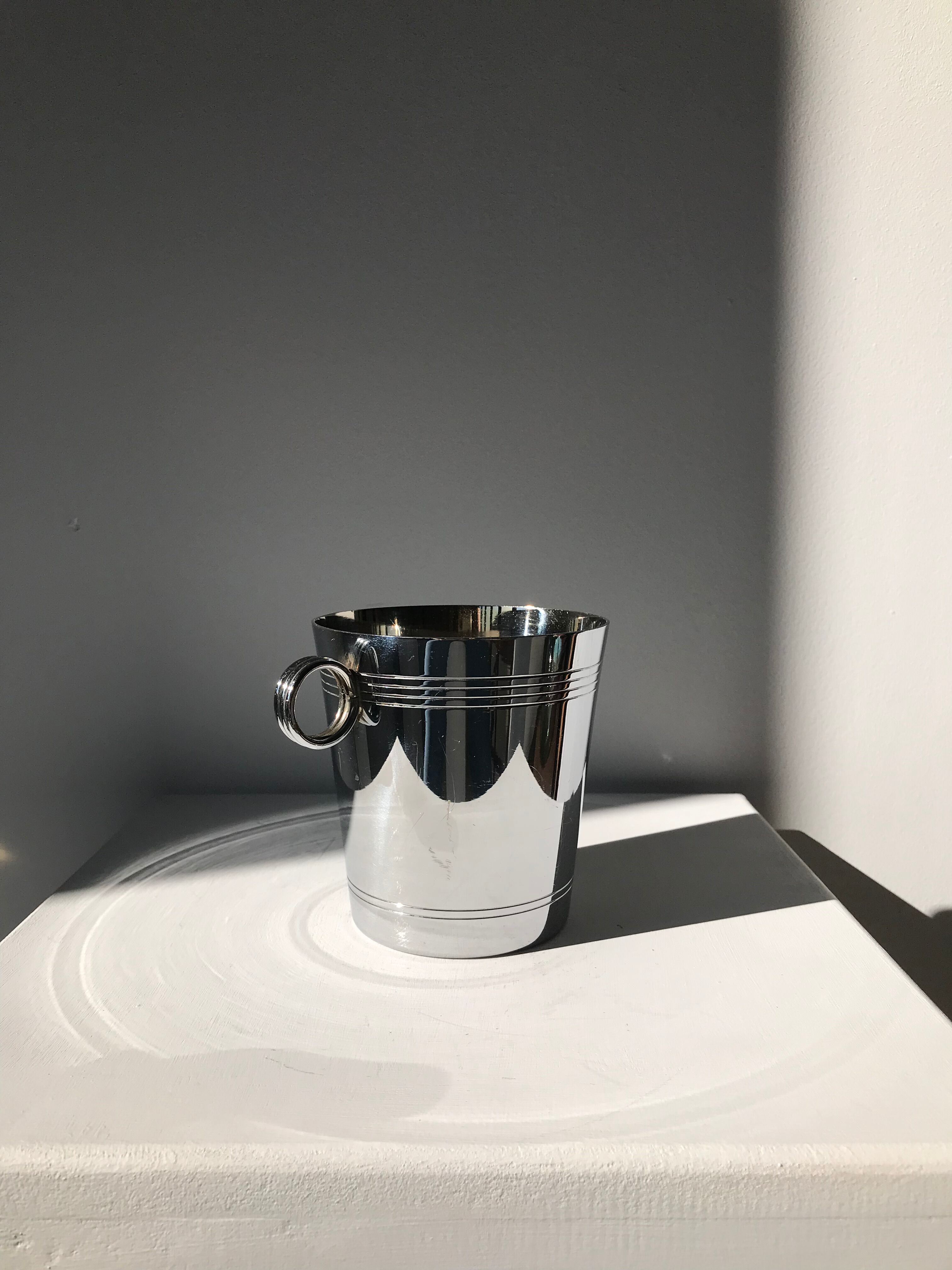 Ice bucket marked DM France