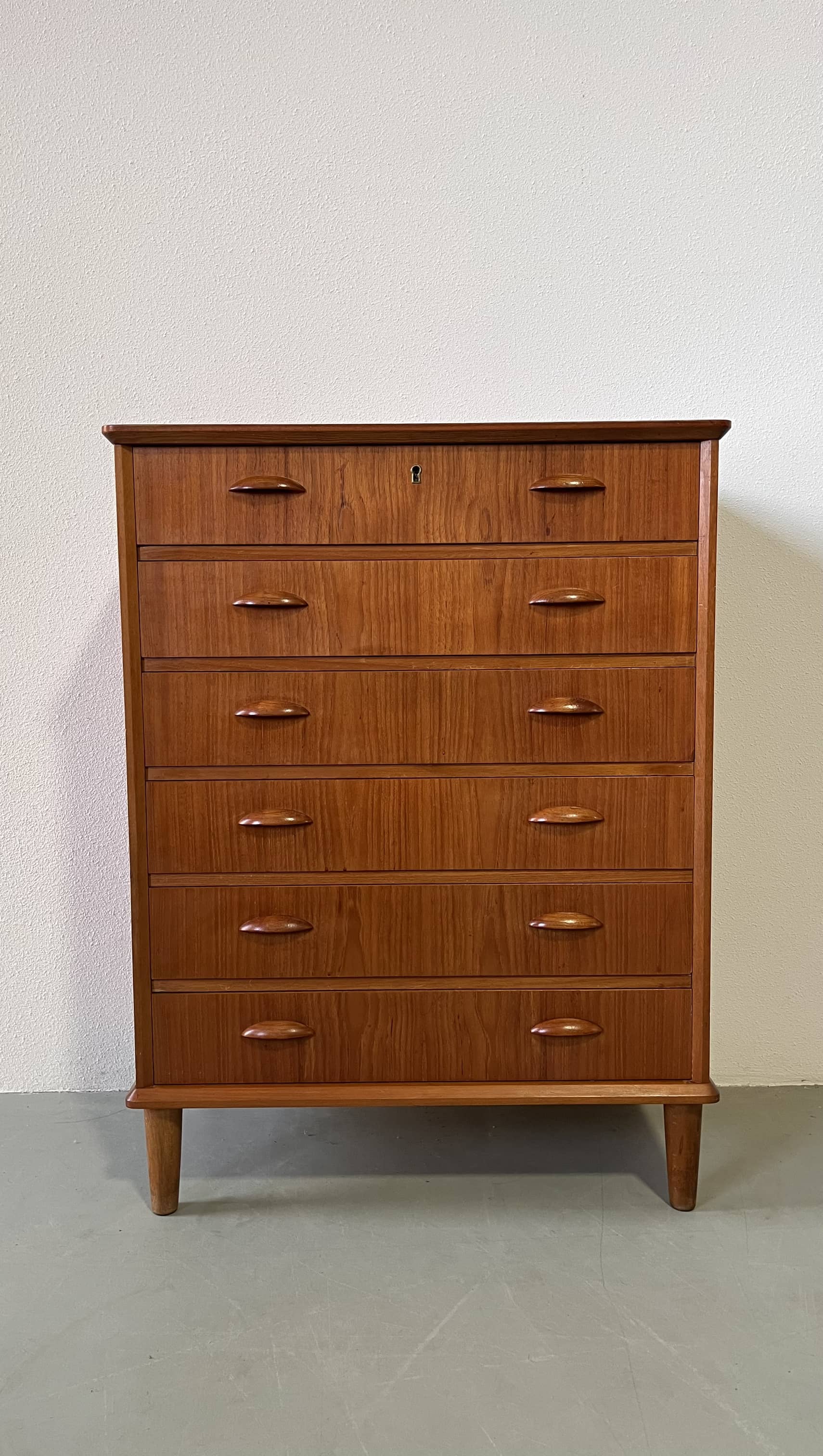 Commode danoise en teck