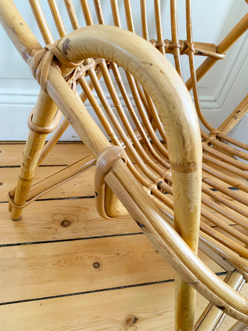 Child chair in rattan