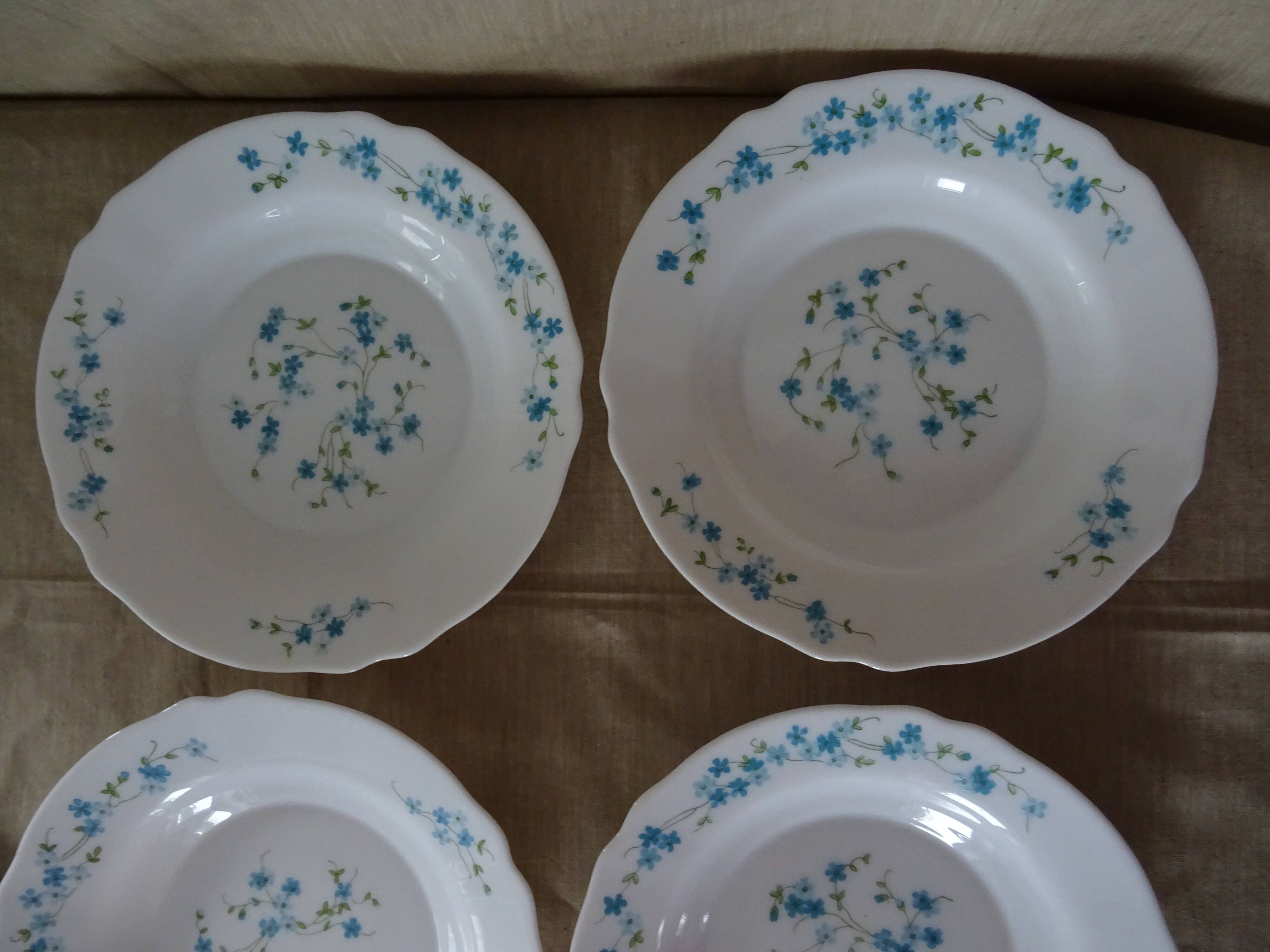 18 Plates Flat Desserts Hollow VERONICA BLUE FLOWERS Arcopal forget-me-not Lot EJ