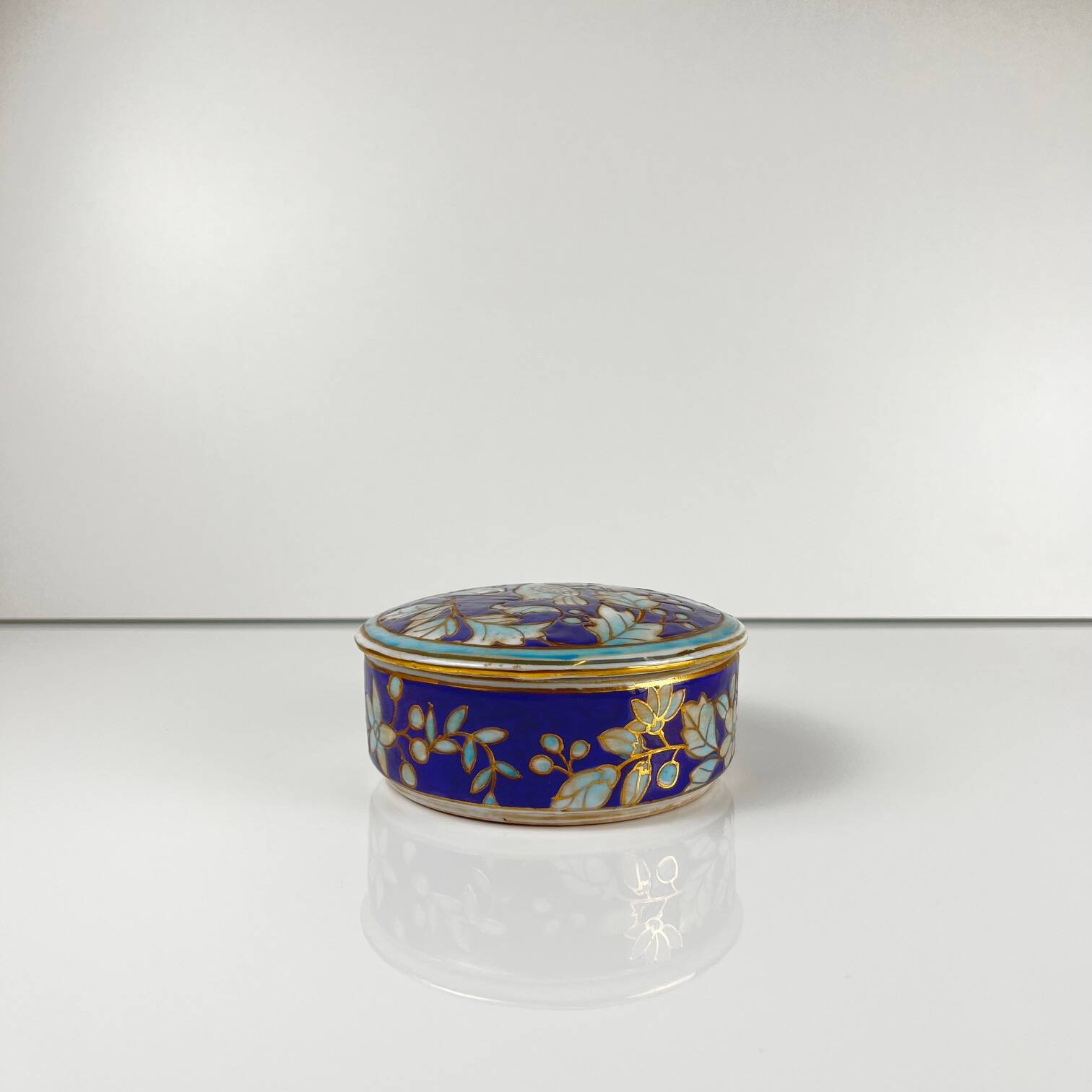 Chinese blue porcelain box with bird and flower motif