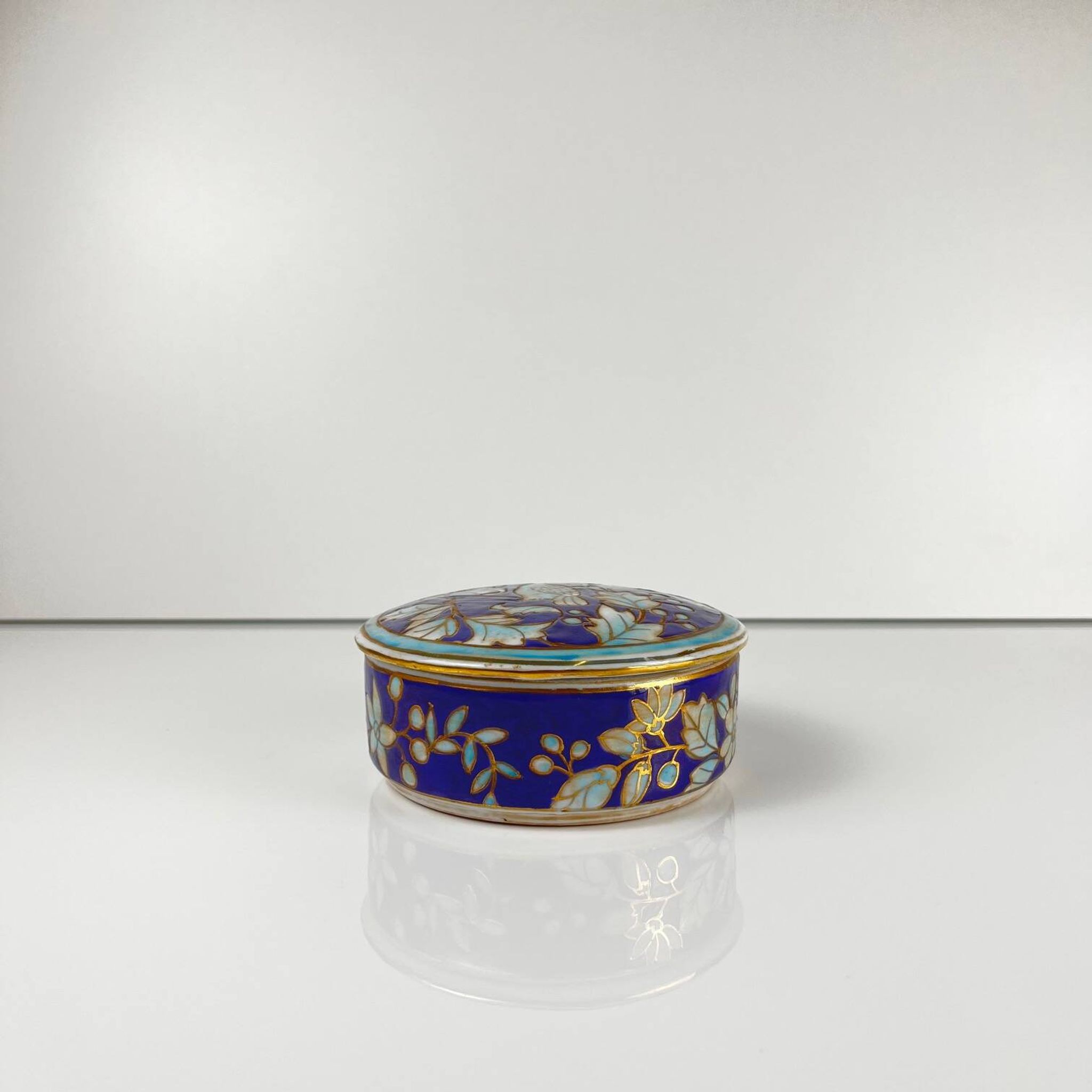 Chinese blue porcelain box with bird and flower motif