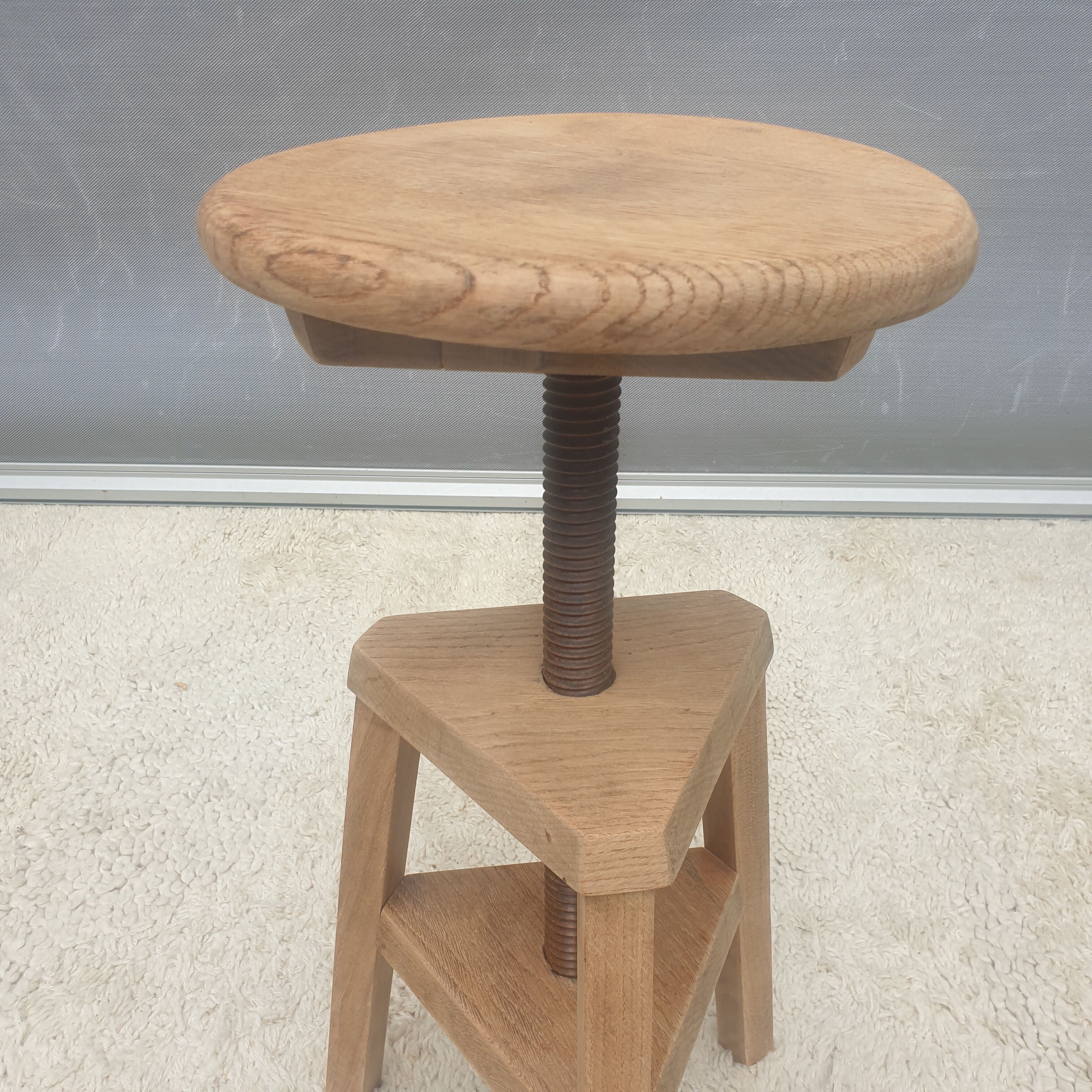 Watchmaker's stool with oak screw