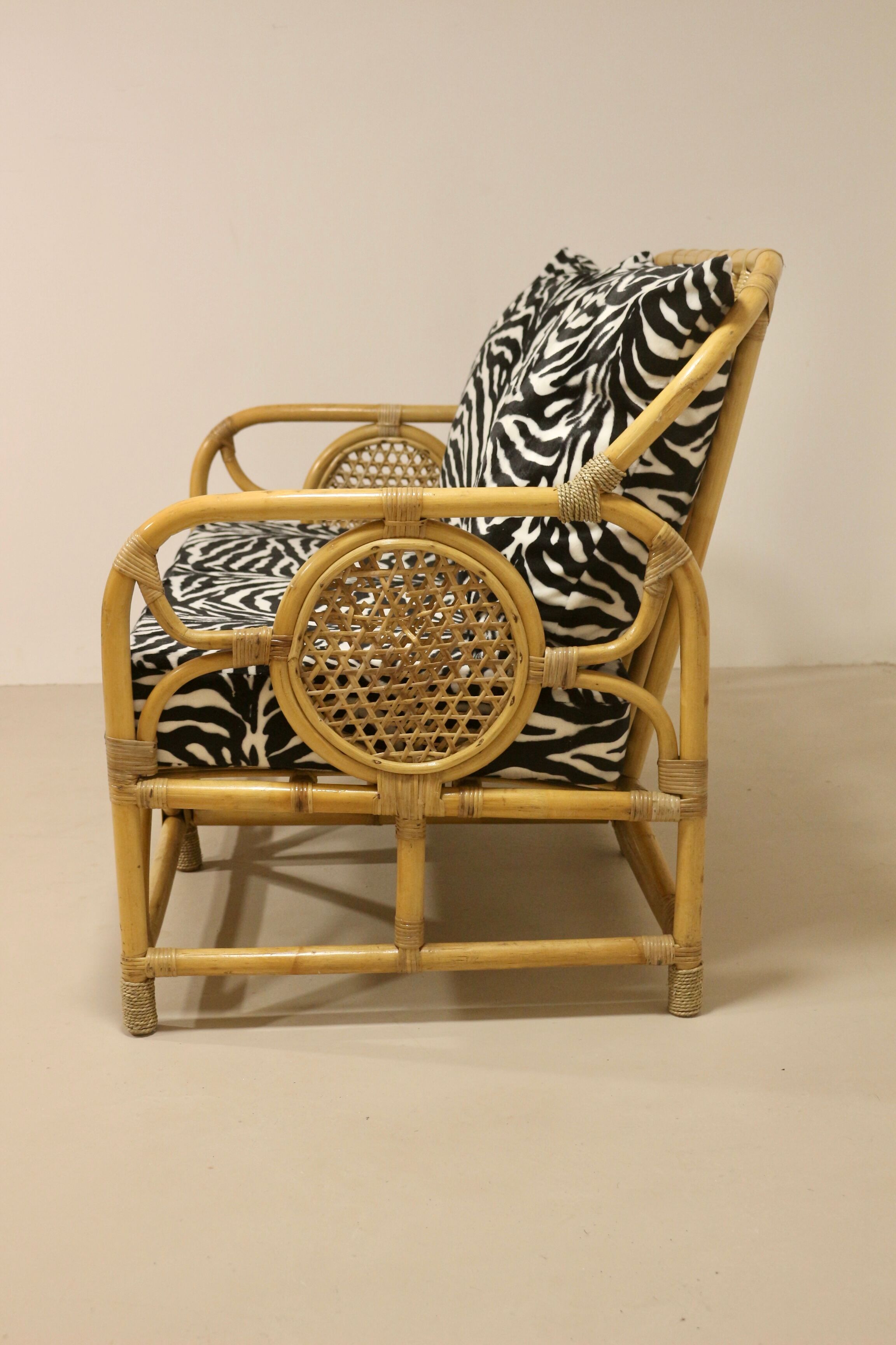 Vintage rattan sofa 2 places year 60