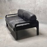 Pair of Orsay sofas by Gae Aulenti for Knoll