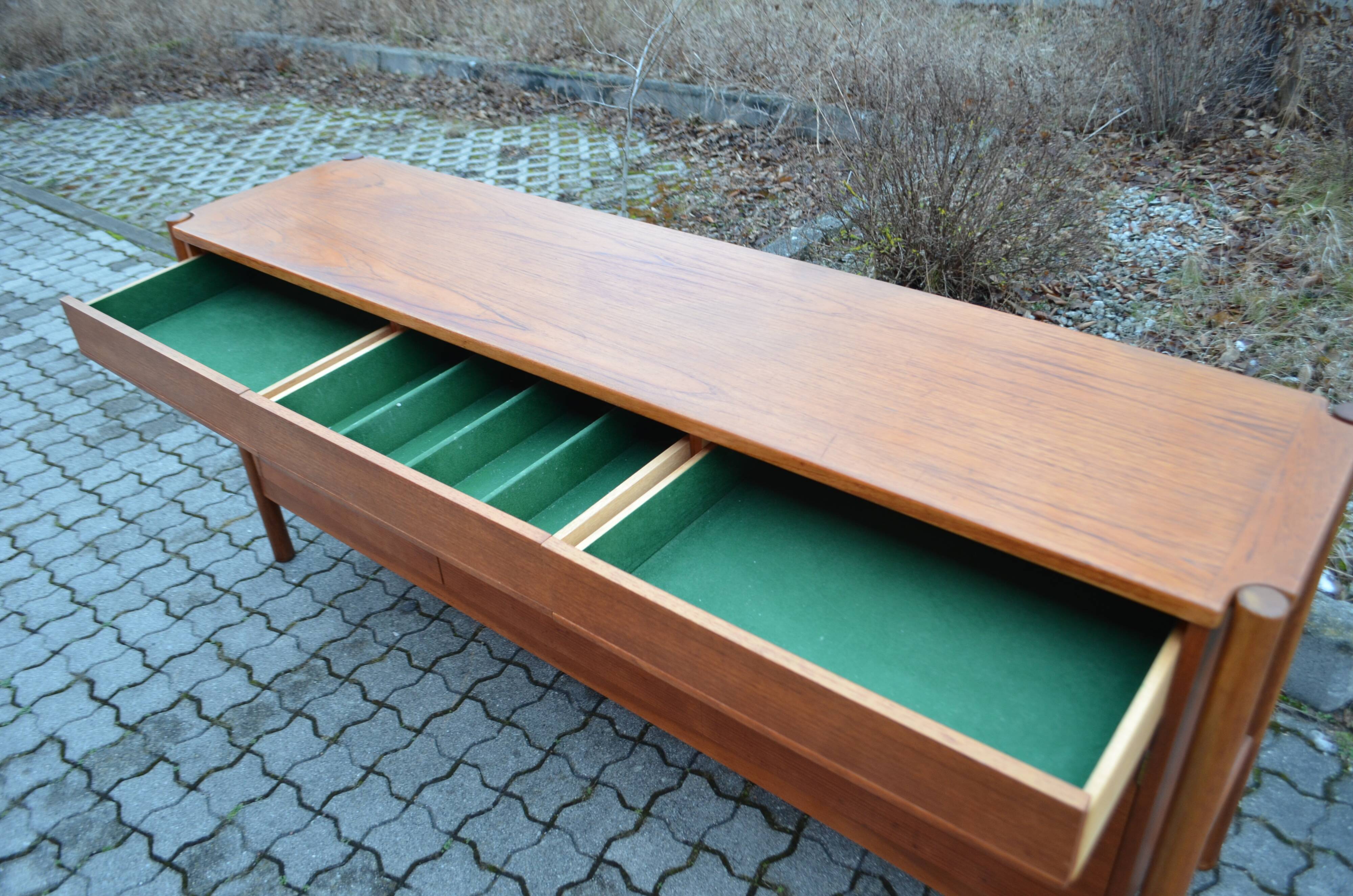 Rare AUSTRALIAN Modern MID CENTURY Teak Vintage Architect Sideboard 60ties
