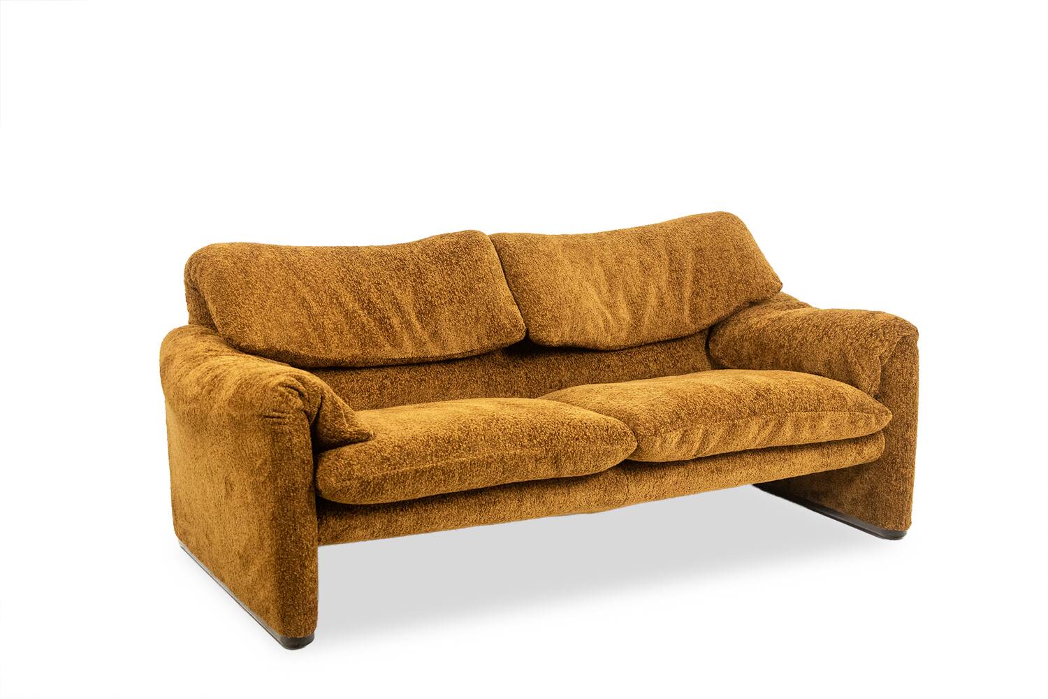 Vico Magistretti. 2-seater sofa, “Maralunga” model. 1970s.