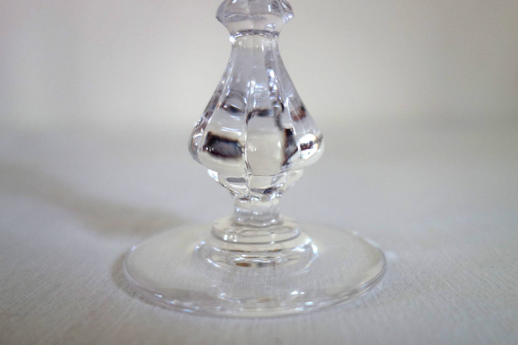 6 champagne flutes in Sèvres crystal, Choiseul model