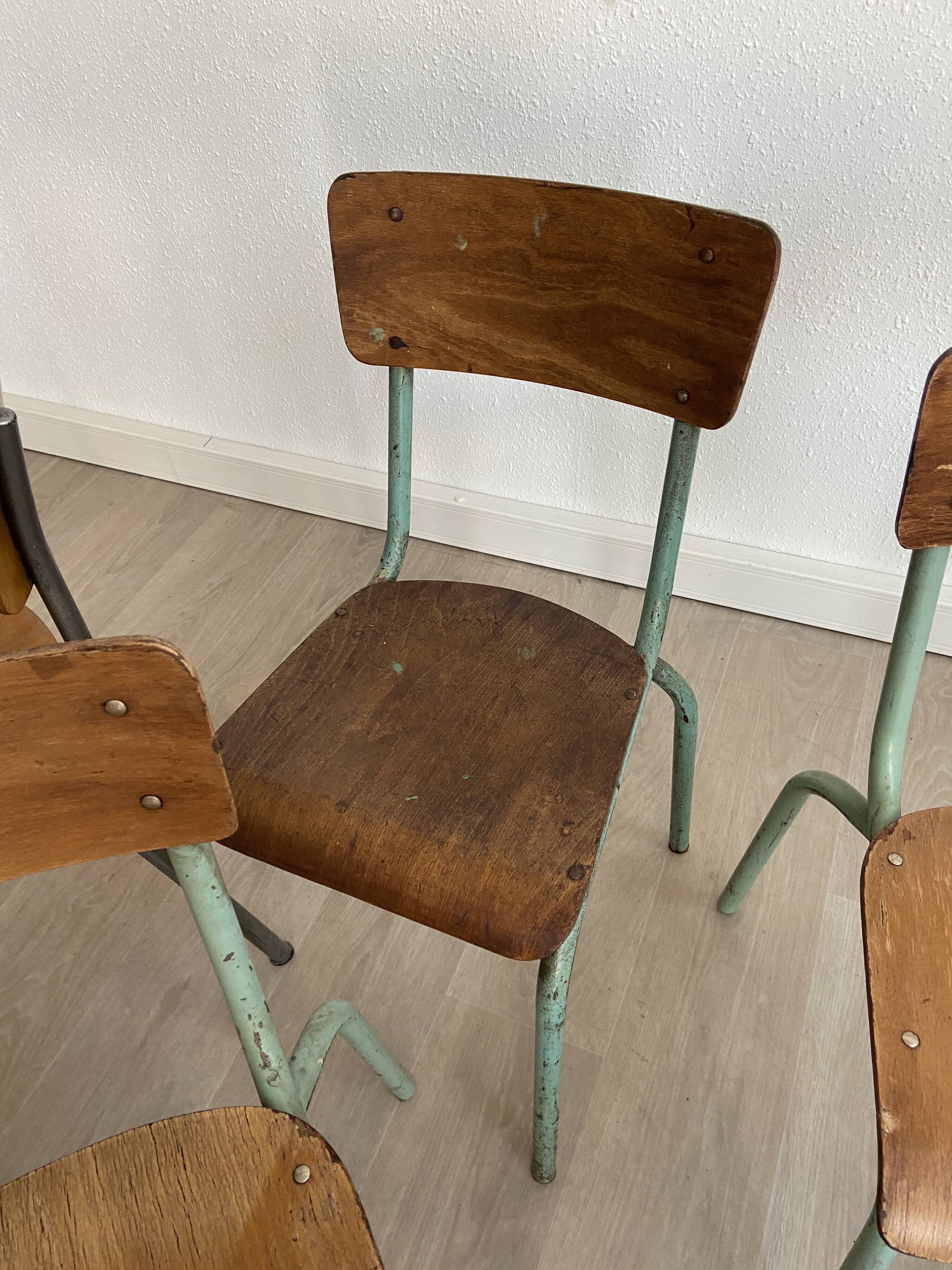 Set of 10 industrial chairs