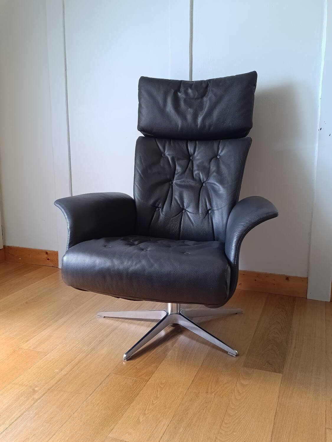 Fauteuil cuir relax Hjort Knudsen gris anthracite