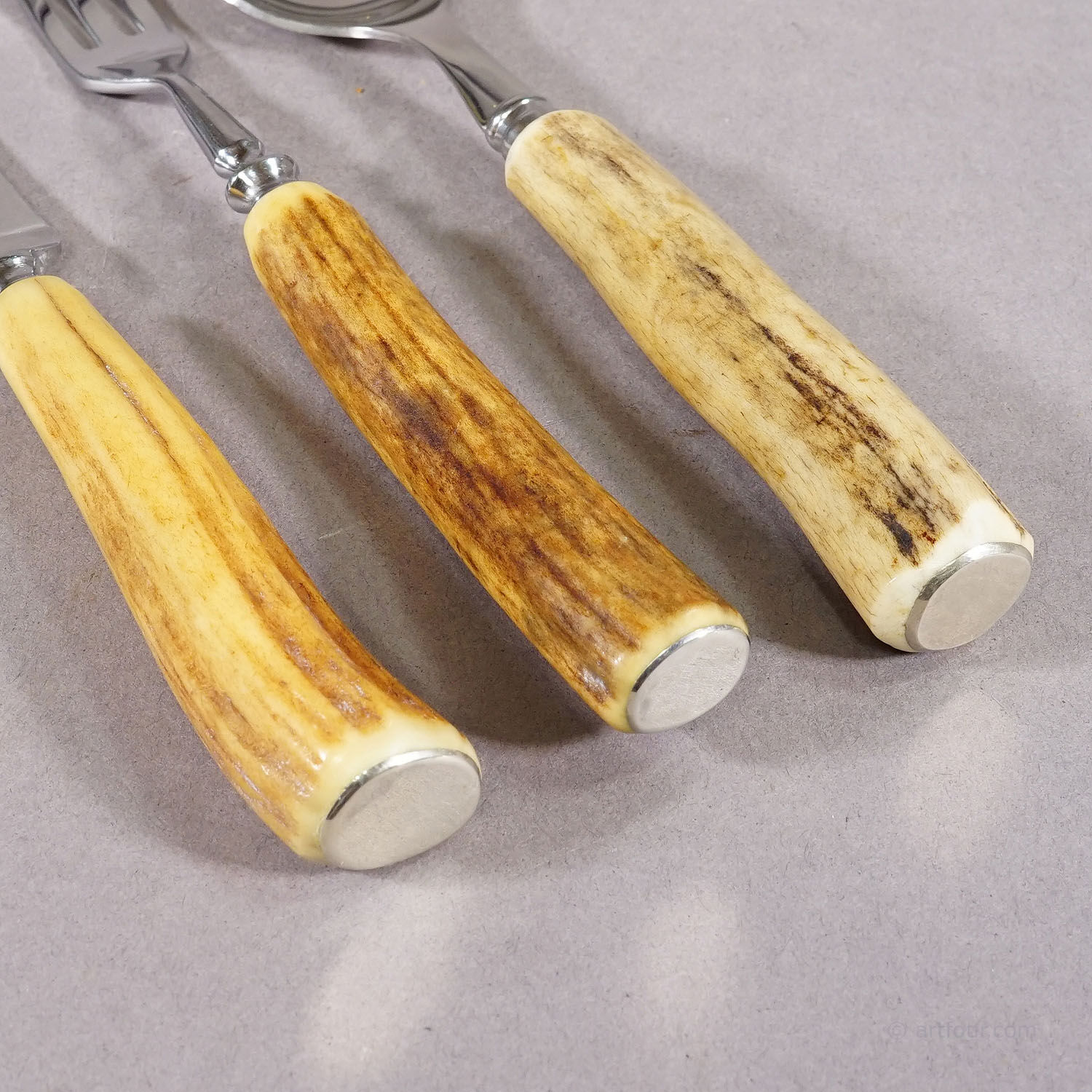 Vintage stainless steel and horn table service for 6 people, Germany 1950s.