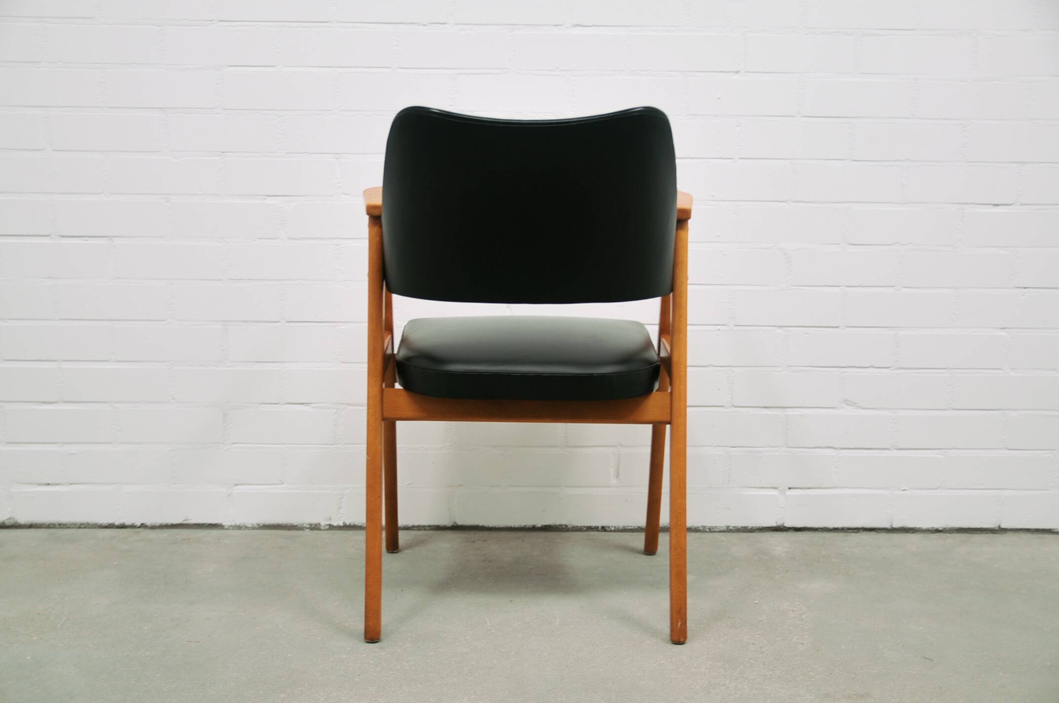 Vintage chair with skai armrests