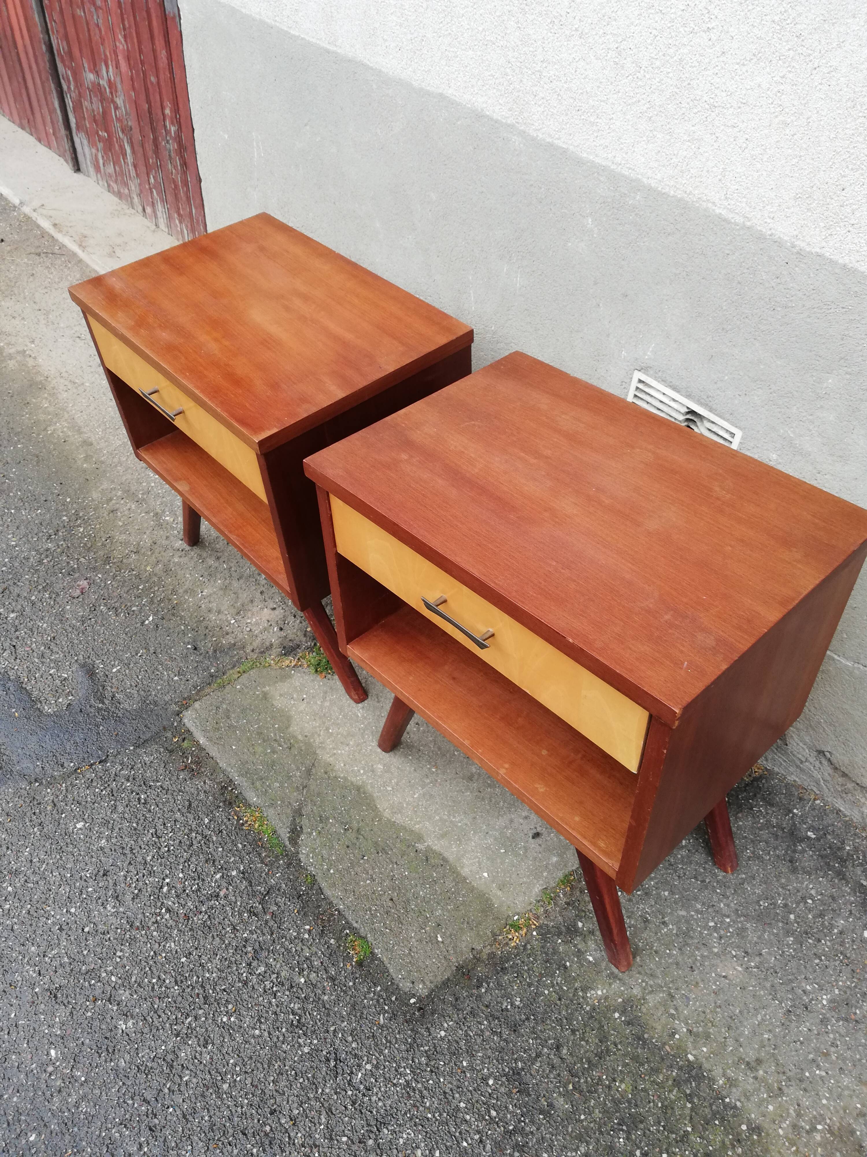 Pair of vintage bedsides 1 drawer