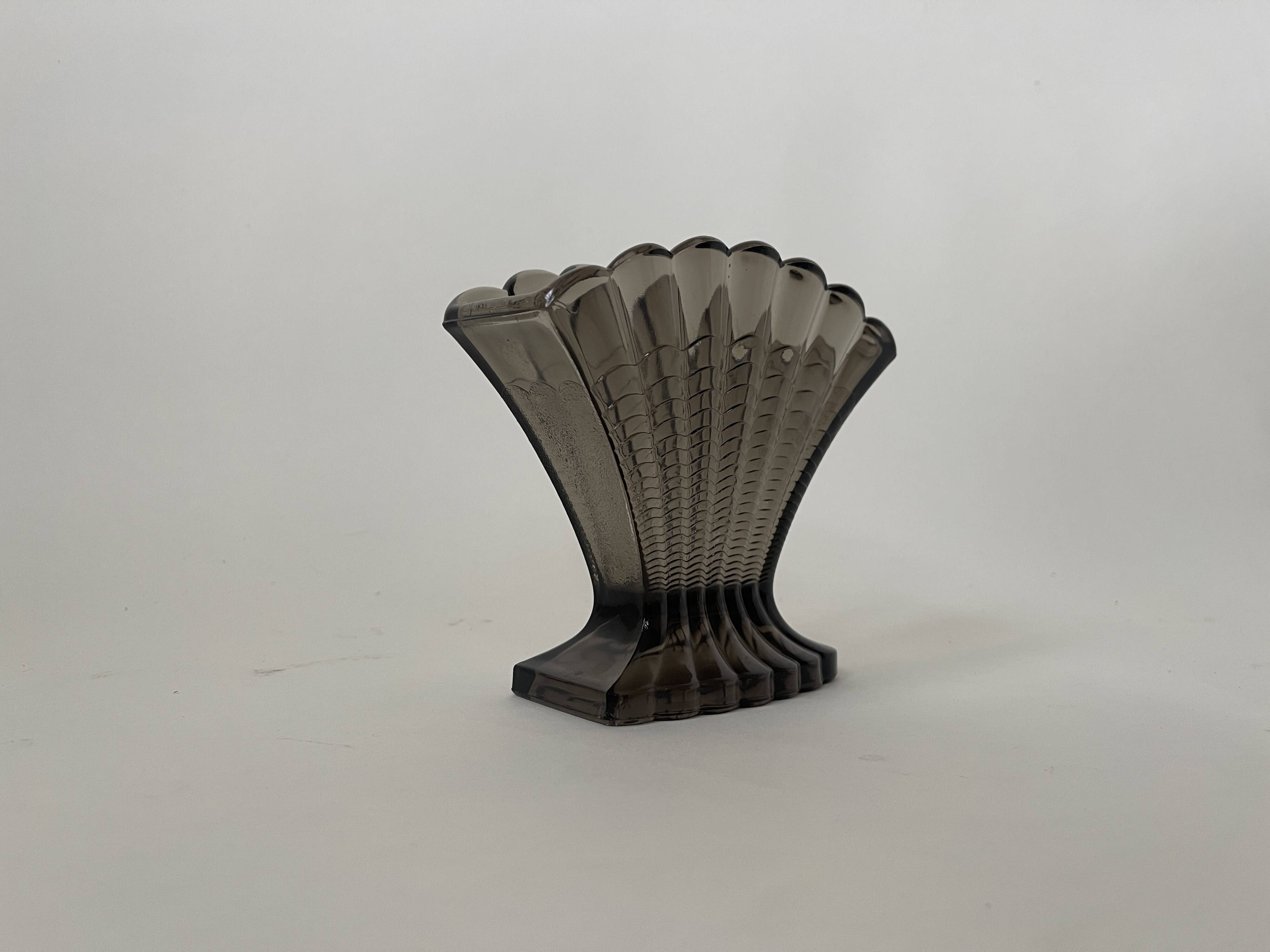 Art Deco Smoked Glass Shell Vase