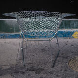Diamond chair by Harry Bertoia, Knoll edition 2000