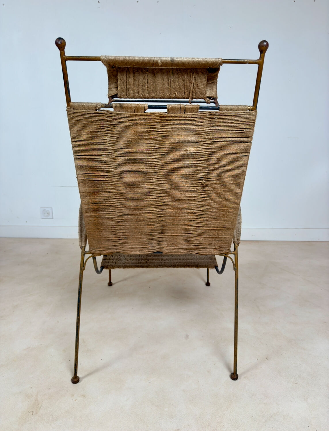 Fauteuil en métal cordé