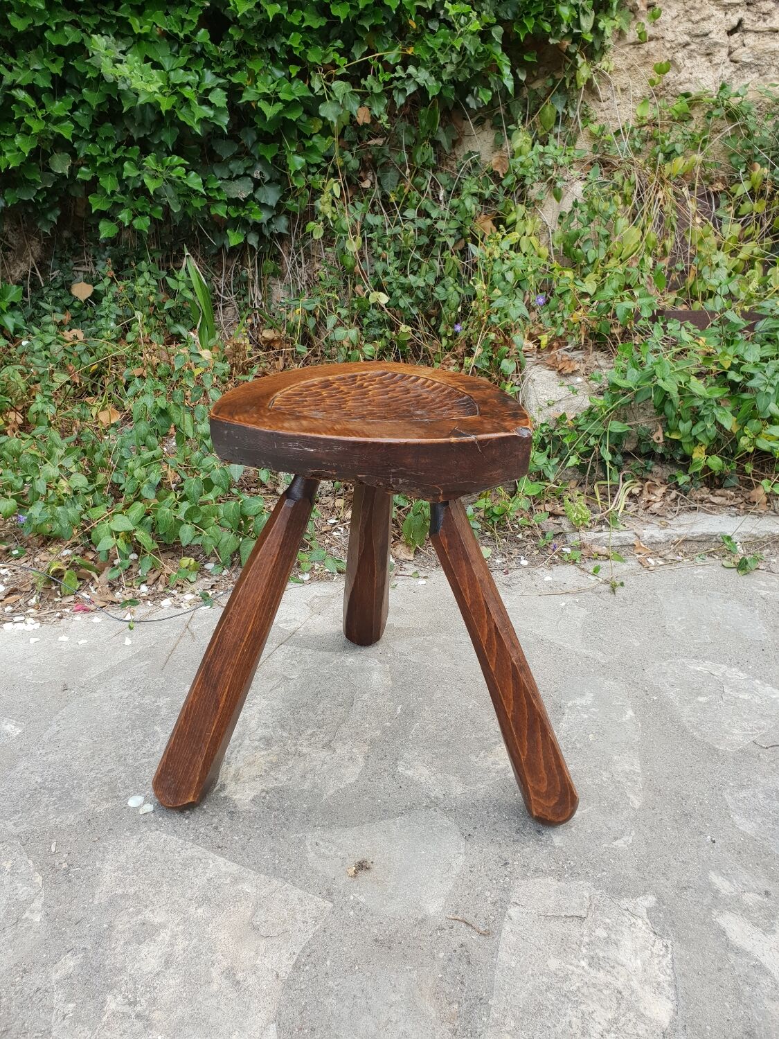 Tripod shepherd's stool 1970