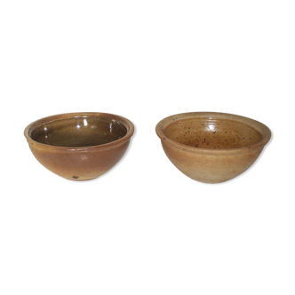 Lot of 2 sandstone bowls