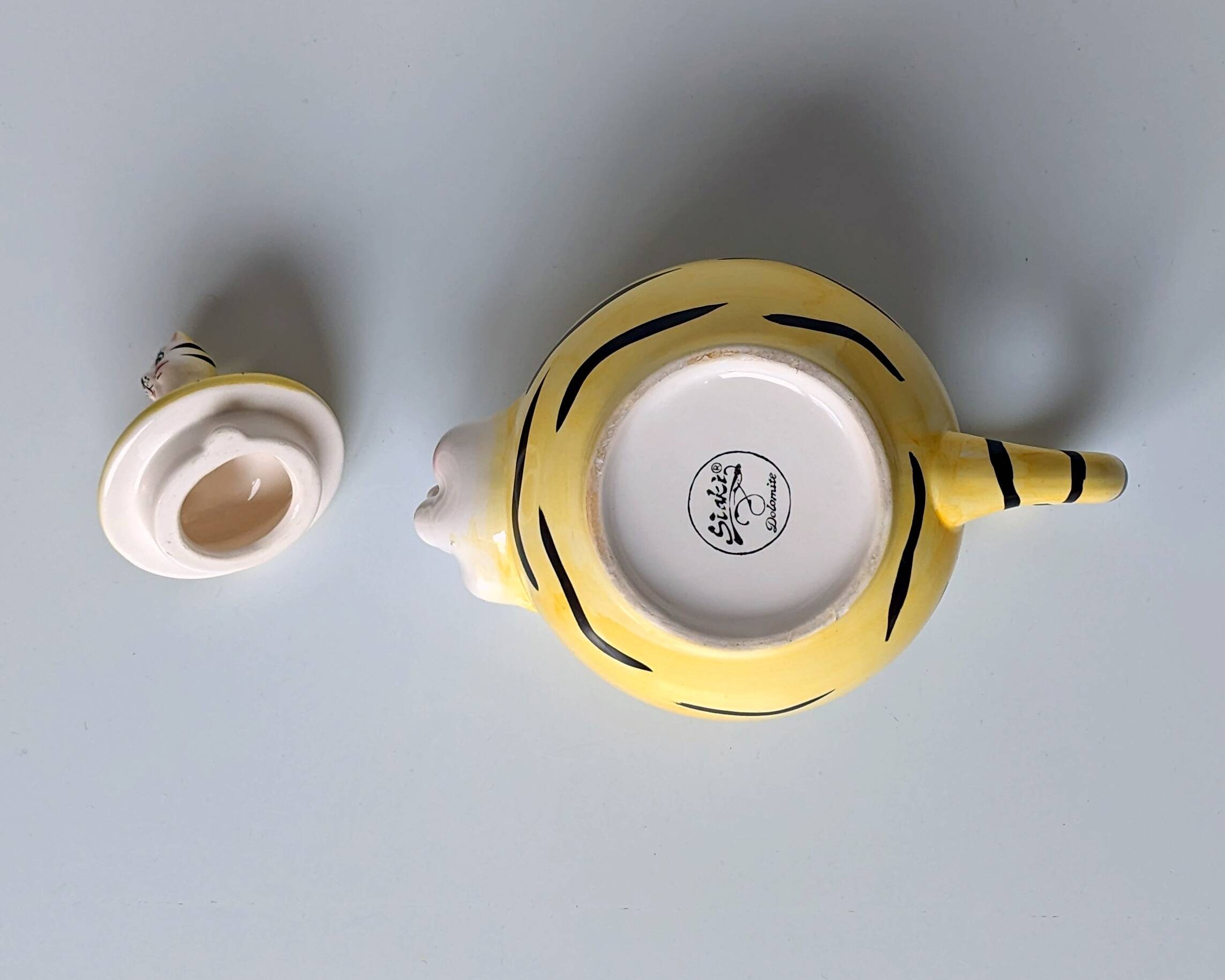 Anthropomorphic teapot coffee maker Tiger and baby tiger - Height 16 cm x Diameter 14 cm