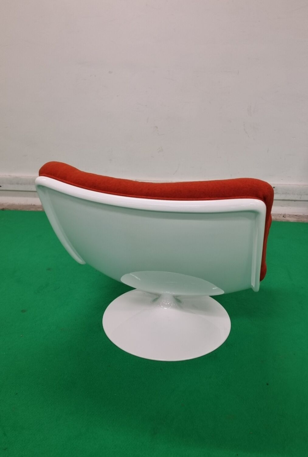 Geoffery Harcourt F975 by Artifort