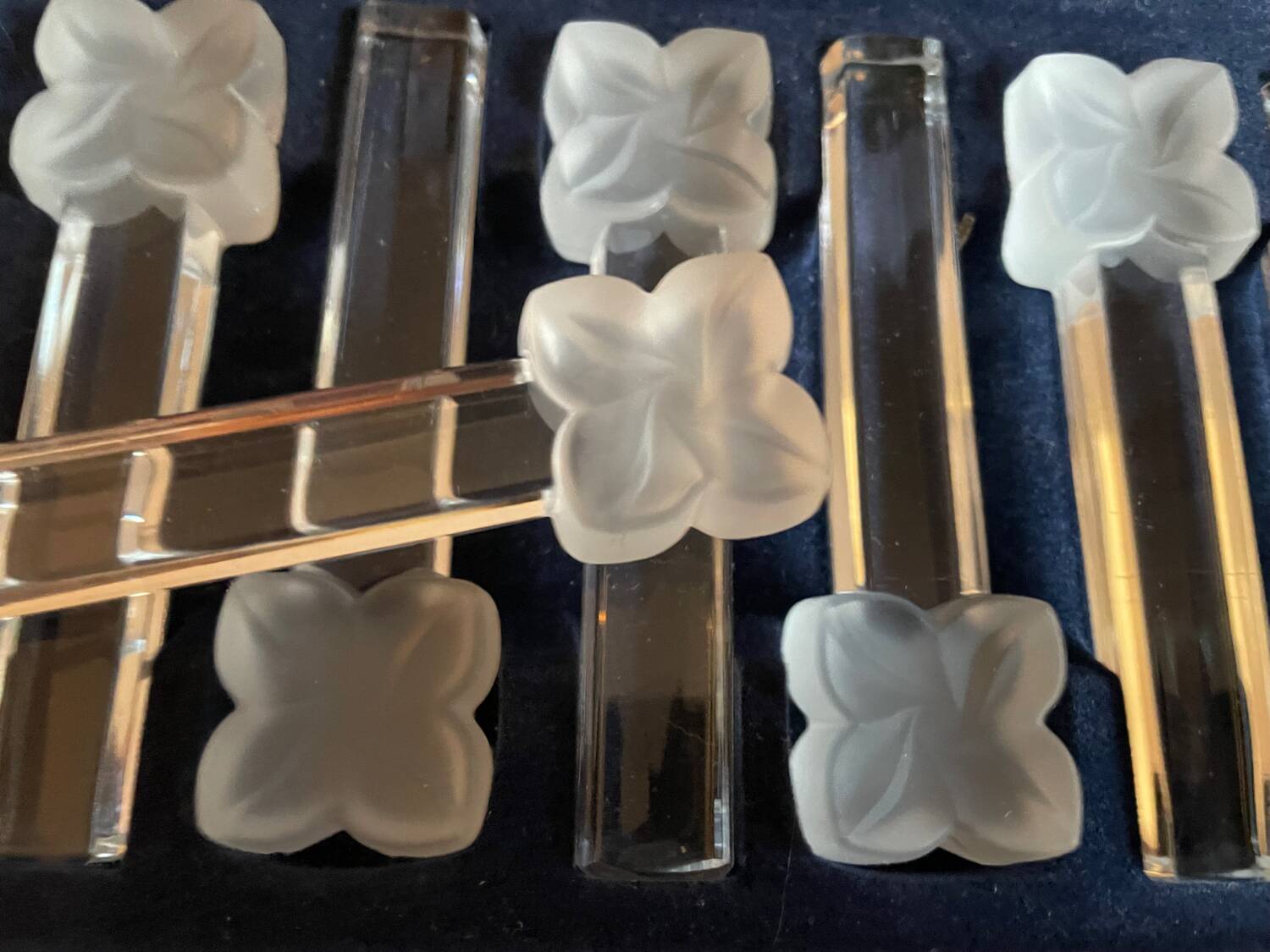 8 crystal knife holders from Arques JG Durand