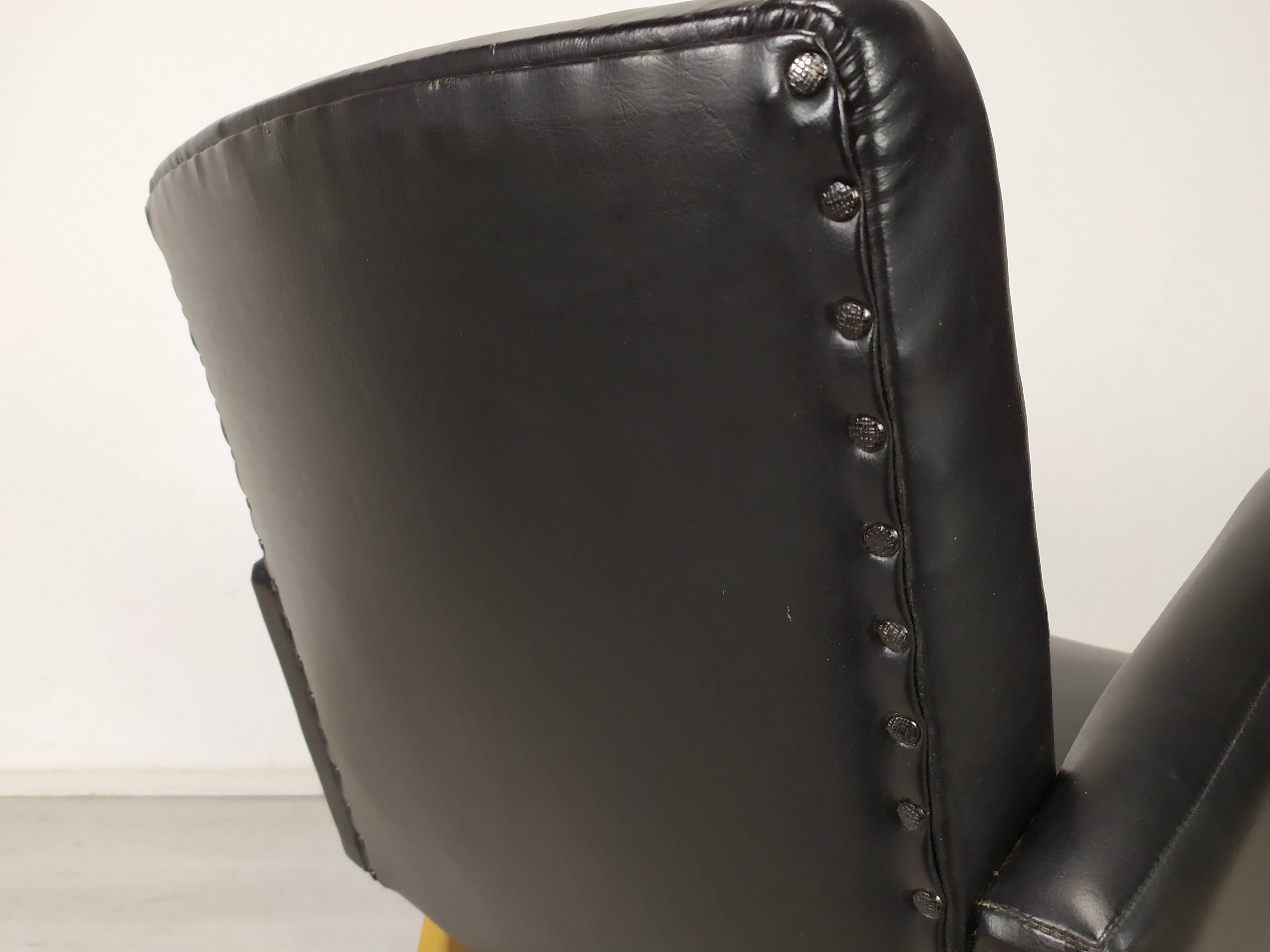 Vintage armchair skaï black