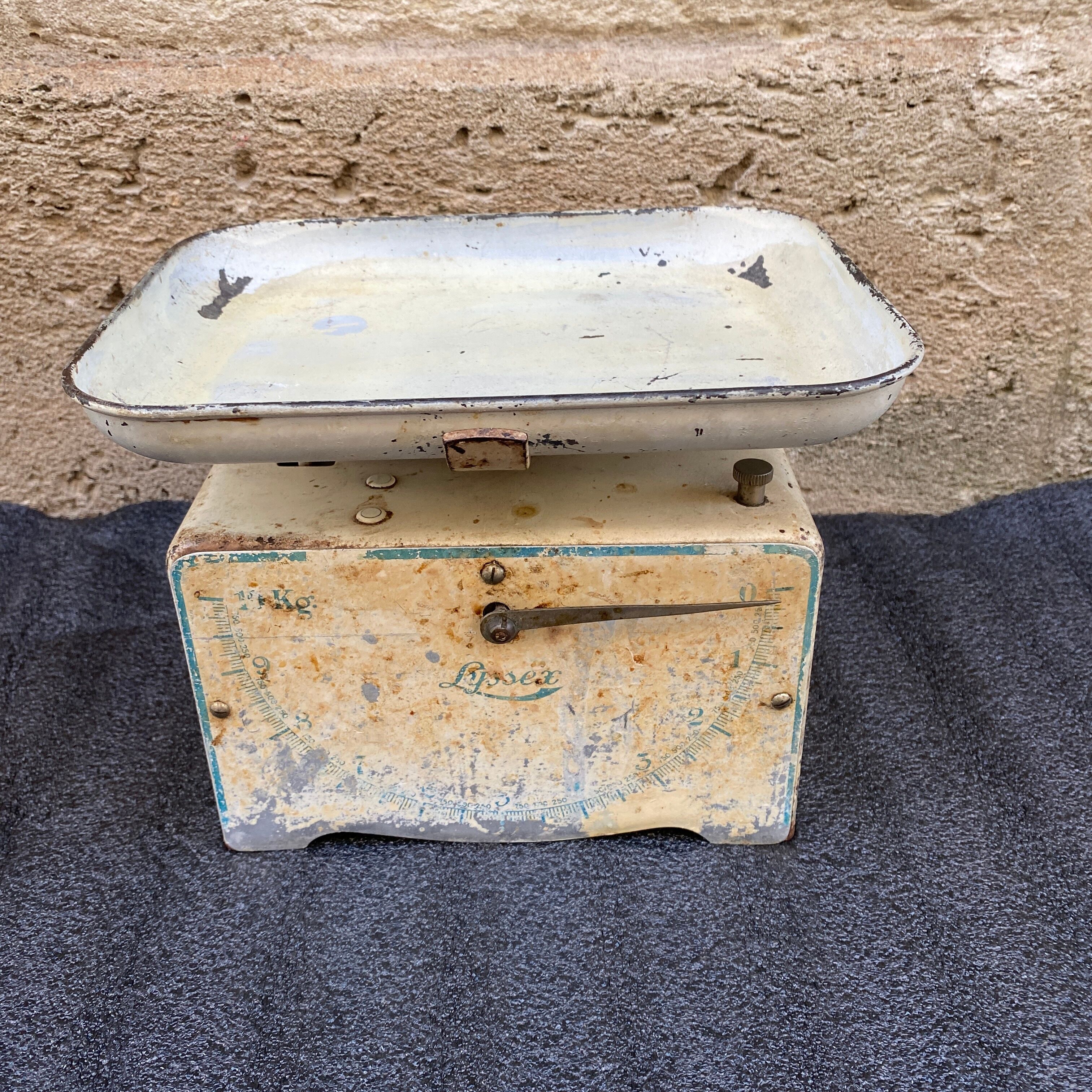 Lyssex household scale