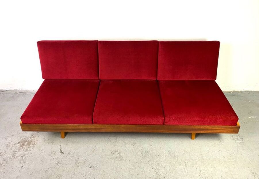 Daybed in beech and red fabric by jitona, vintage czech 1970s