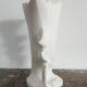 Vase cornet de marié en porcelaine du XIXe siècle