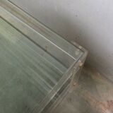 Table basse en acrylique et verre