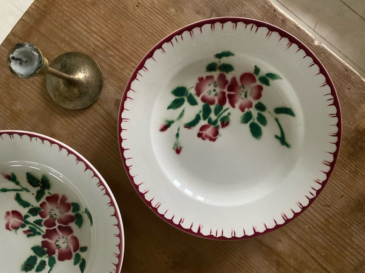 Set of 5 old flat plates Epernay Sarreguemines Digoin