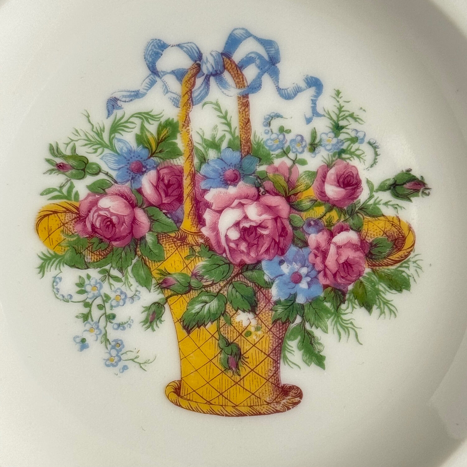 5 Assiettes à Dessert en Porcelaine de Limoges Nœud, Fleurs et Panier