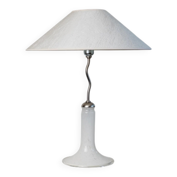 Lampe de table vintage en verre de Murano - détails métalliques zigzag, abat-jour en soie texturée - Italie années 1980 - design intemporel et élégant, idée cadeau unique