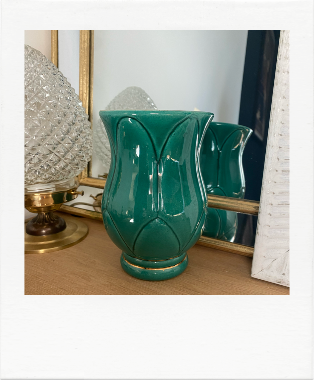 Emerald and gold vase