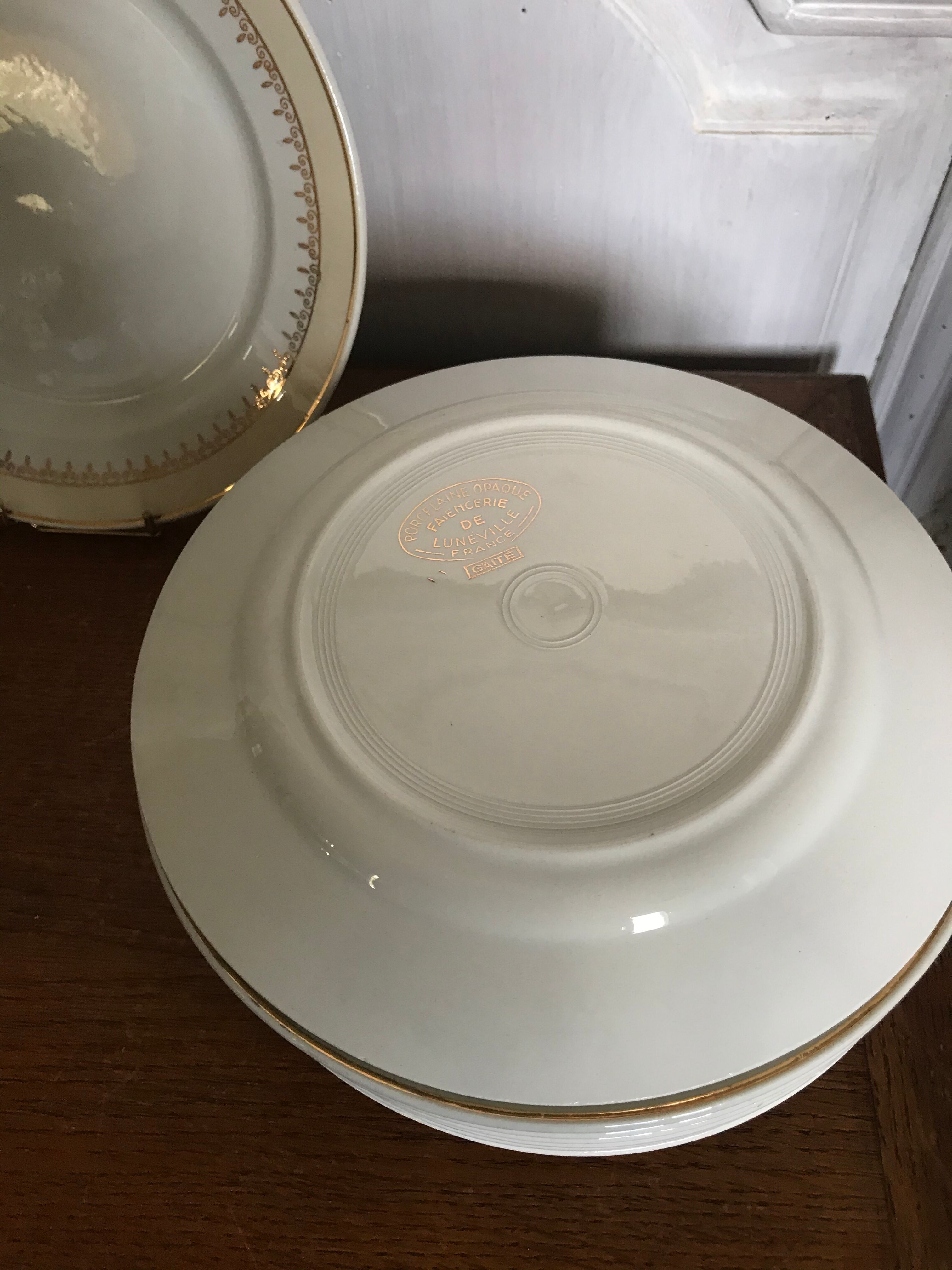 Set of 10 Lunéville dessert plates