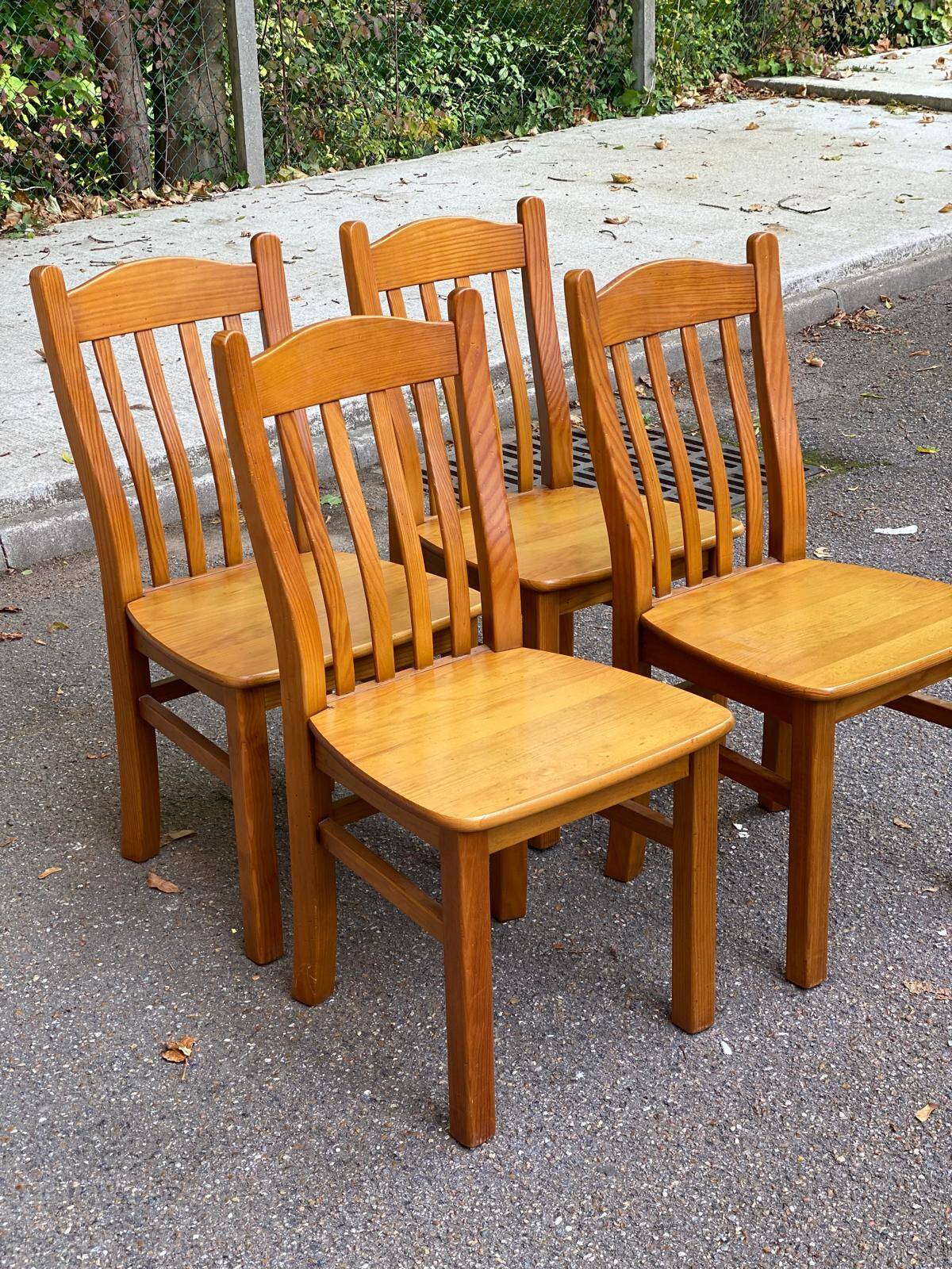 4 Scandinavian solid wood chairs 1970