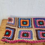 Plaid vintage au crochet multicolore motif granny