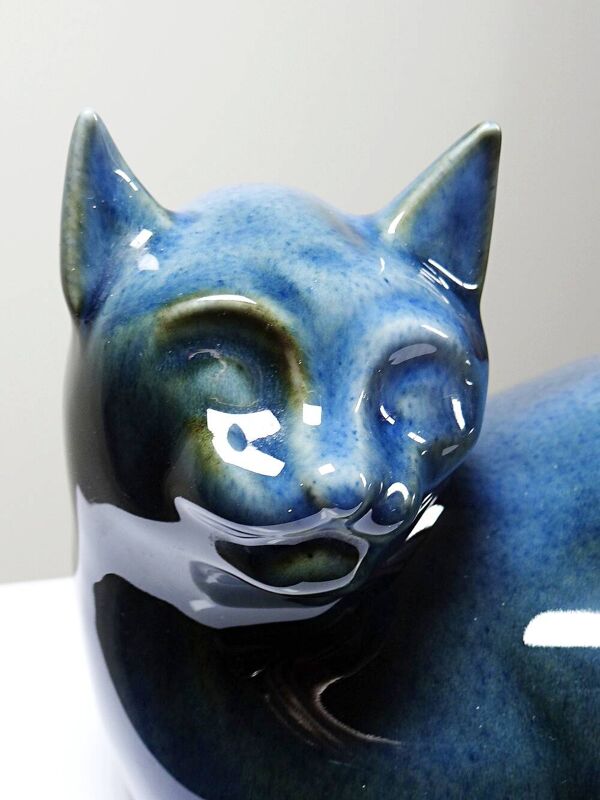 Rare grand chat bleu vintage en porcelaine d'Art de Virebent, années 1970-1990