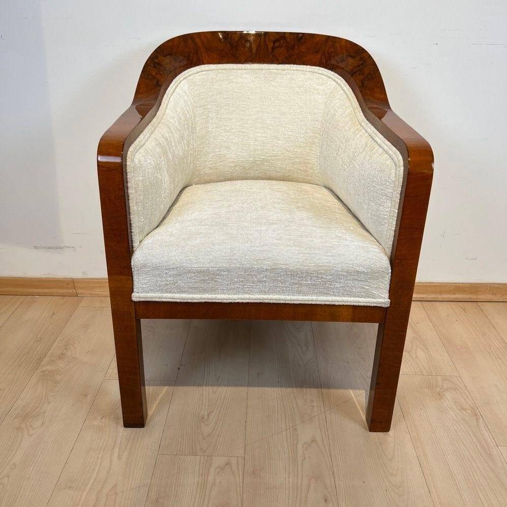 Biedermeier Bergege Chair in Walnut & Creme Velvet, Austria, 1840s