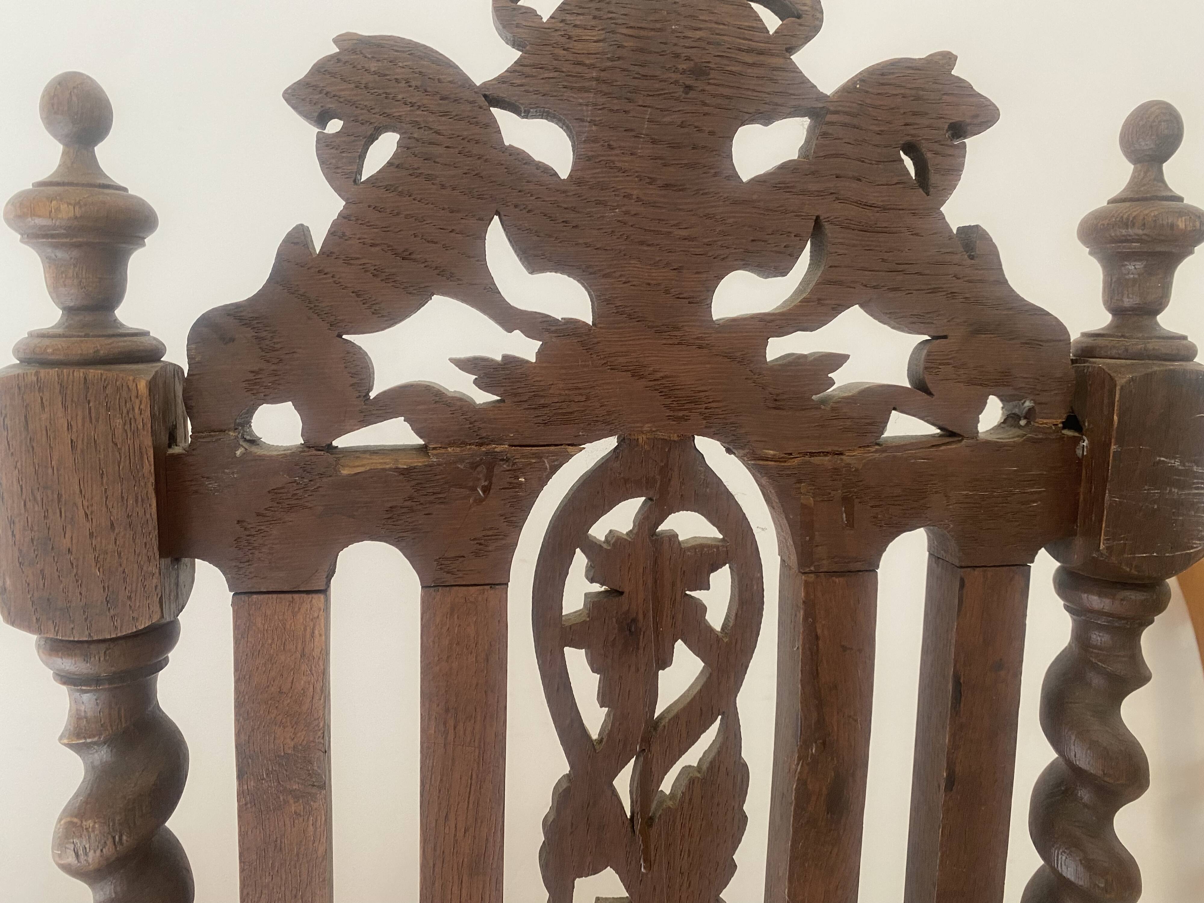 Pair of 2 Henri II neo-renaissance carved lion head chairs