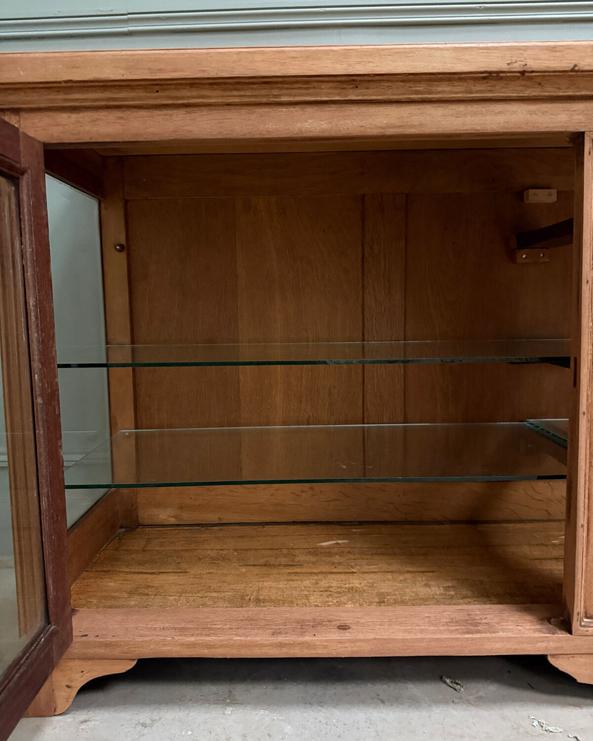 Low antique display cabinet (renovated)