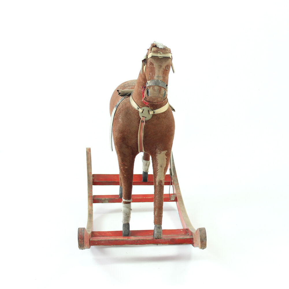 Cheval à bascule, Tchécoslovaquie vers 1920