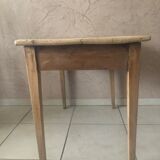 Farm table