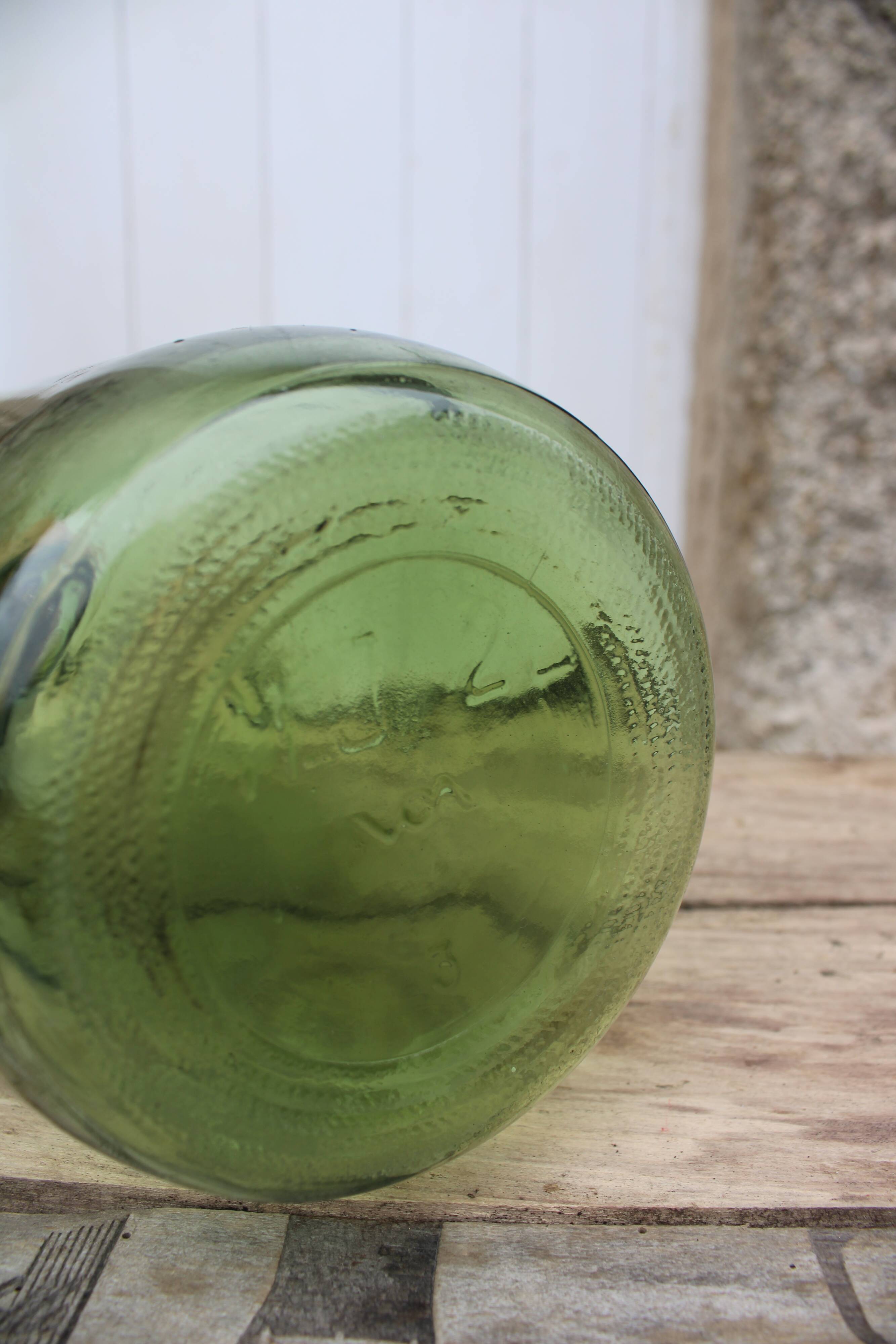 Demijohn 2 liters green bottle