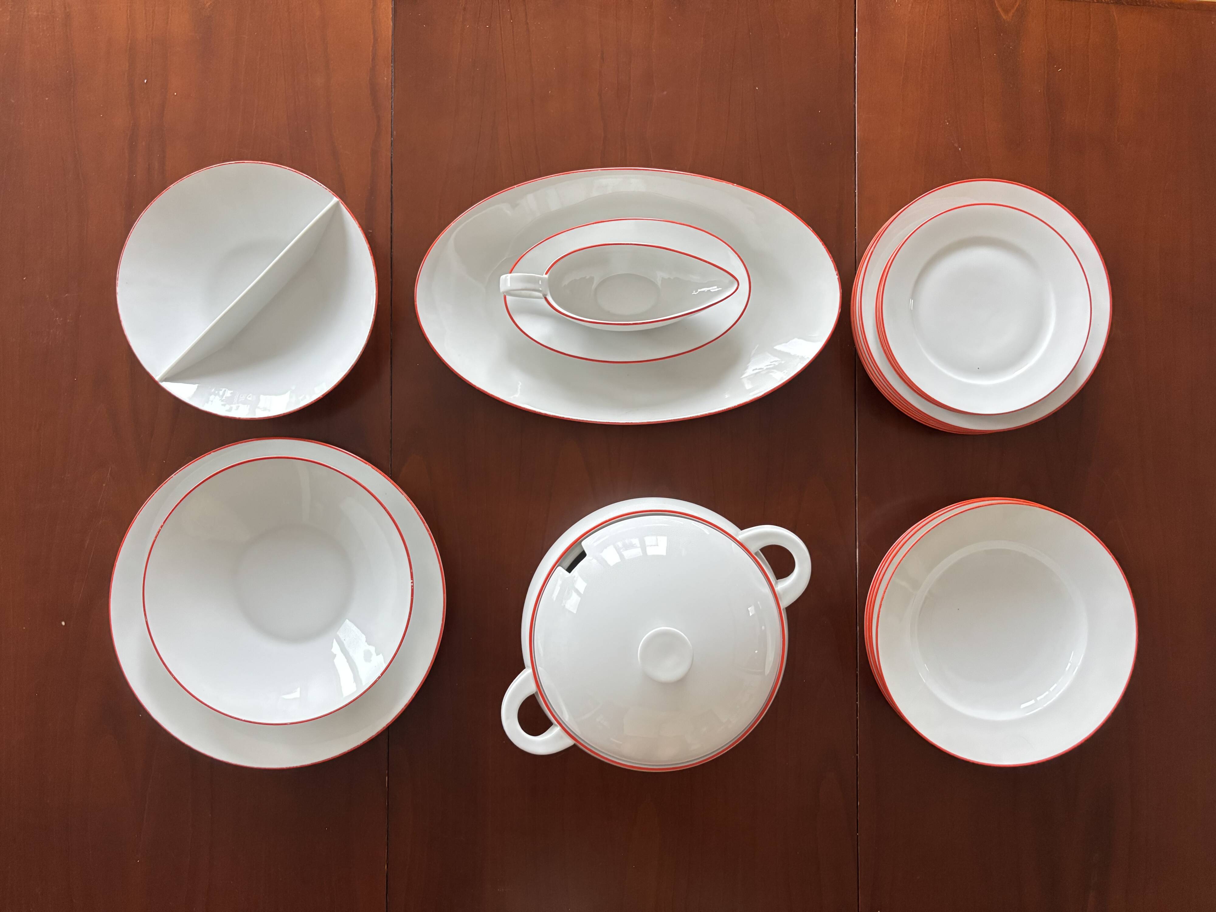 Ladislav Sutnar, dining set by Krasna Jizba, Czechoslovakia, 1903