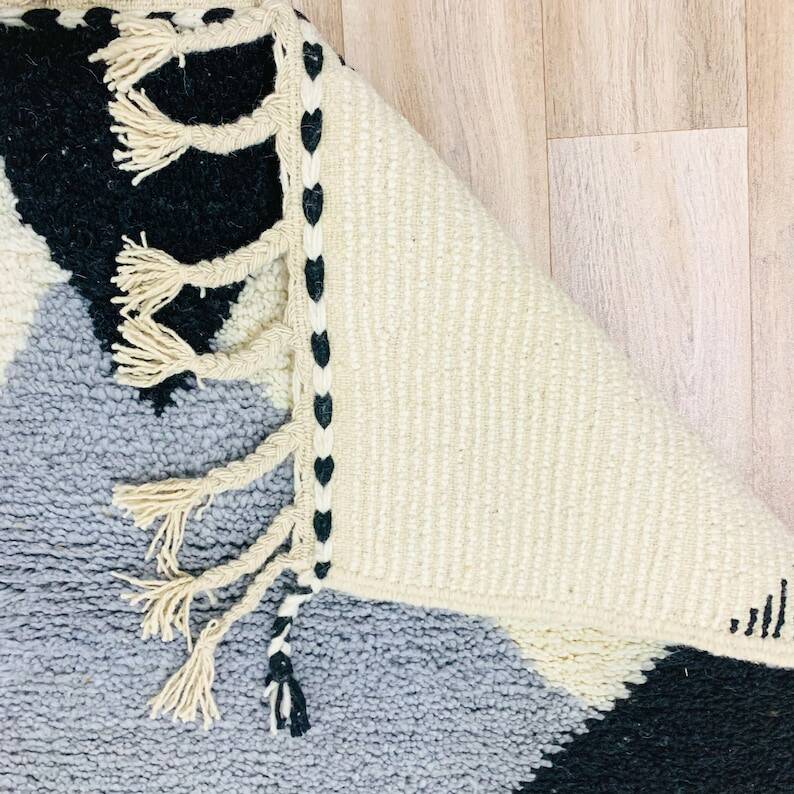 Handmade Moroccan rug 200cm x 300cm