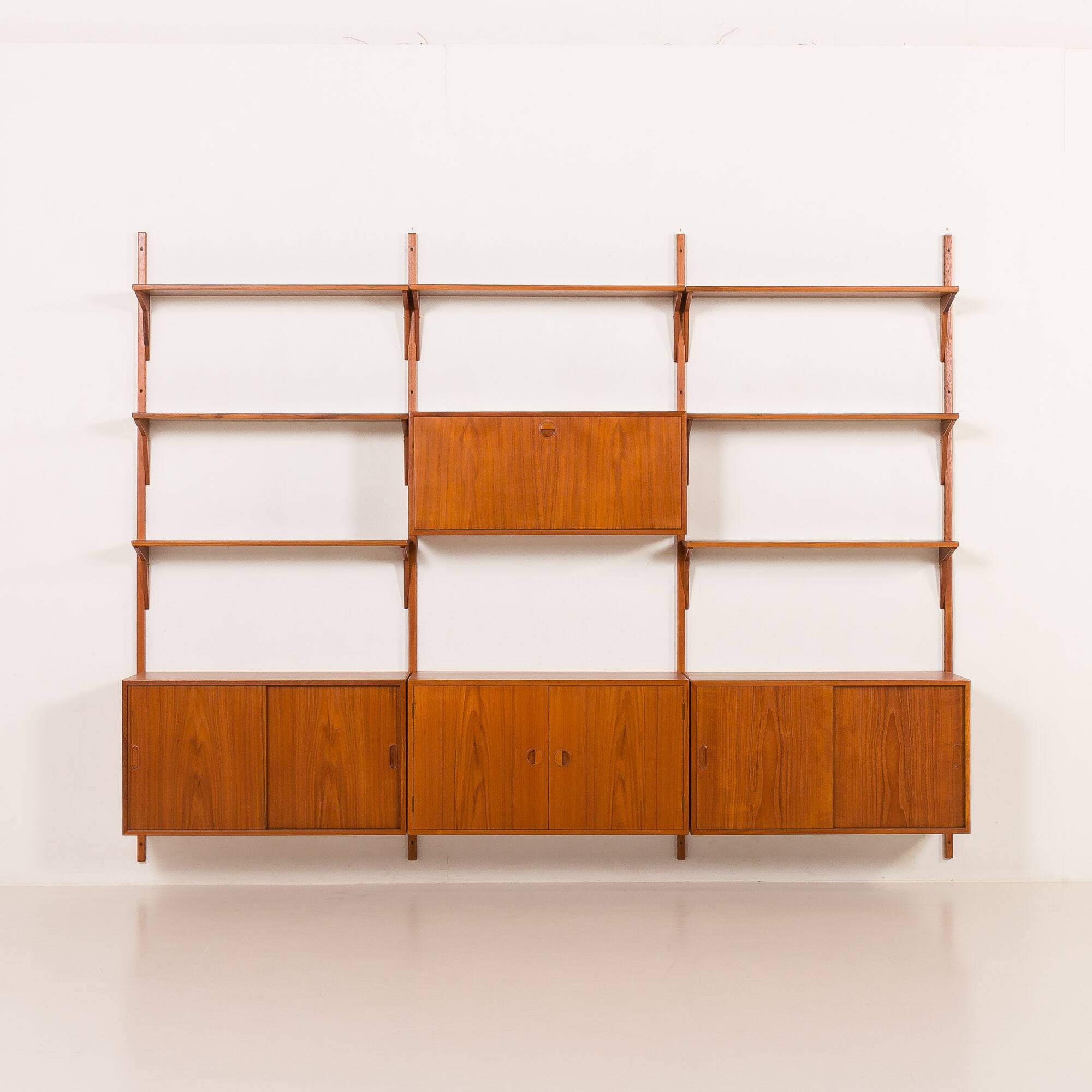 Hansen and Guldborg 3 bay teak wall unit, Denmark 1960s