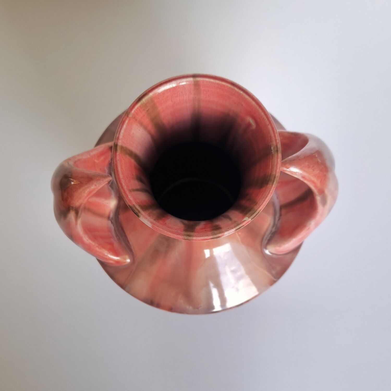 Beautiful Art Deco vase signed L. Castel.