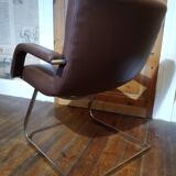 Deux fauteuils cuir et chrome 1970