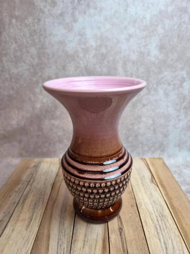 Vintage ceramic vase with textured decoration – pink and brown tones – 1960s/70s